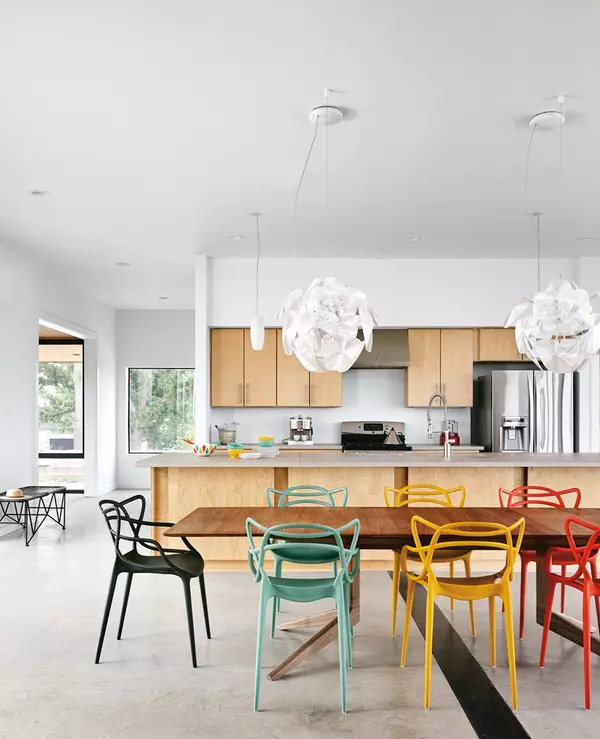 Marfa, TX 79843,301 Mendias Street