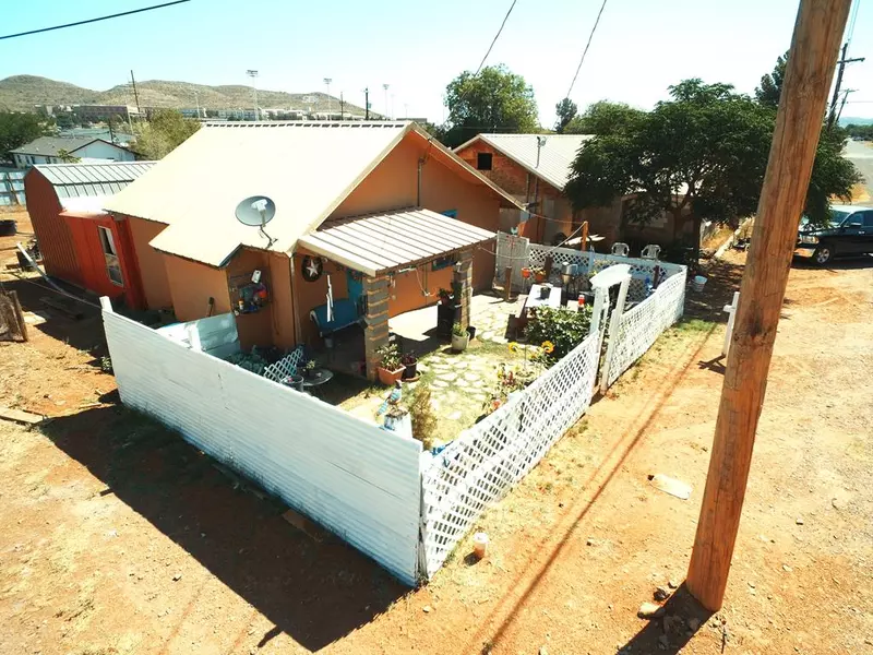 707 Ave H, Alpine, TX 79830