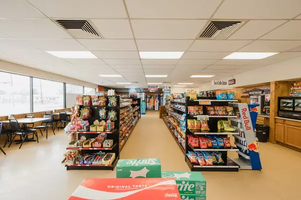 Monahans, TX 79756,707 4th St