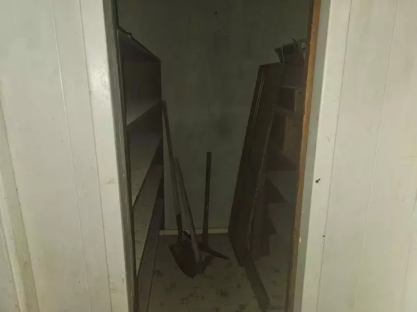 Mccamey, TX 79752,512 7th St