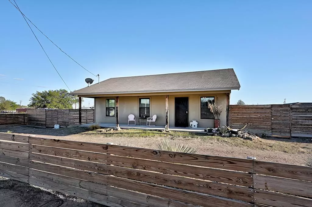 Marfa, TX 79843,1405 Sacramento St