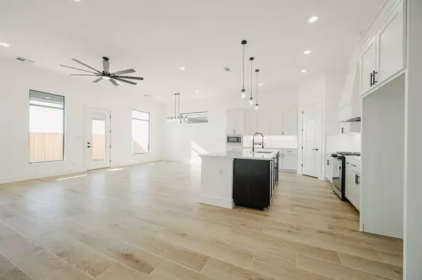 Odessa, TX 79765,8632 Santa Isabella