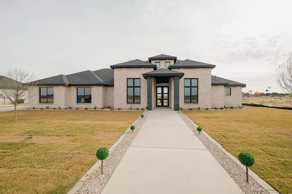 6 River Oaks Dr, Odessa, TX 79765