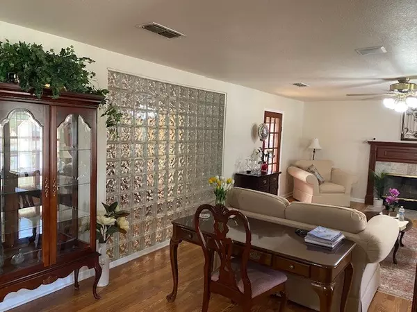 Pecos, TX 79772,1413 Oak St