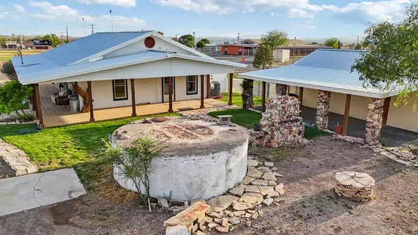 Marathon, TX 79842,101 7th St