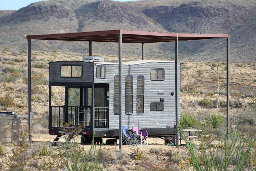10 Falcon Drive, Terlingua, TX 79852