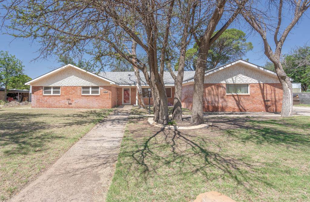3317 Deering Dr, Odessa, TX 79762