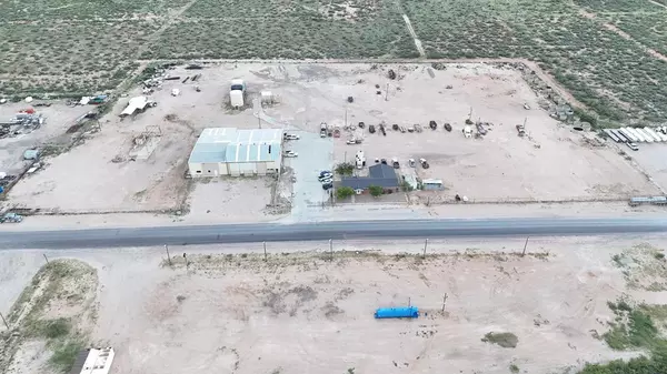 917 County Rd, Crane, TX 79731