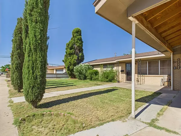 Pecos, TX 79772,2119 Country Club Dr