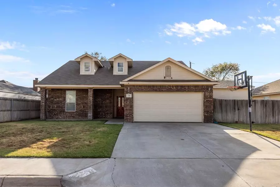 718 Shepherd Circle, Andrews, TX 79714