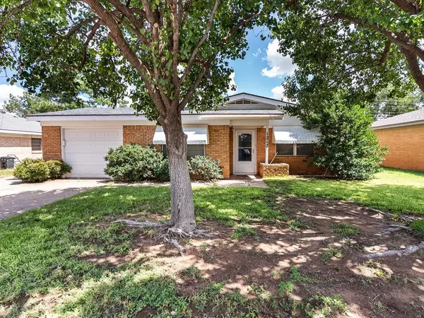 1212 12th Place,  Andrews,  TX 79714