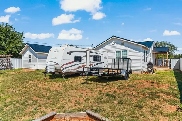 Seminole, TX 79360,306 16th St