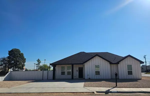 1100 1st St, Andrews, TX 79714