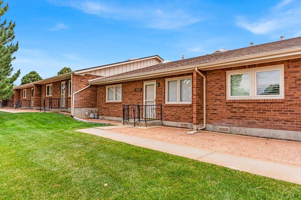 2137 Chautard Dr, Pueblo, CO 81005