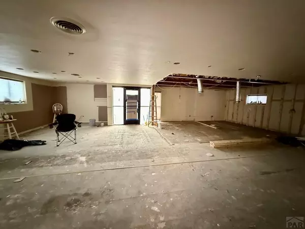 Pueblo, CO 81003,609 Grand Ave