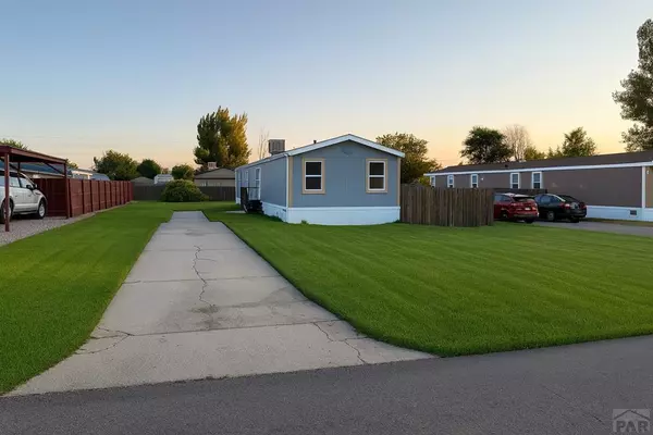 129 Countryside Dr, Pueblo West, CO 81007