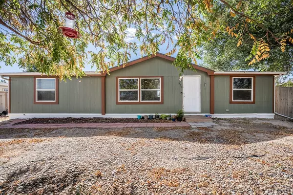 979 Dawnview Dr, Pueblo West, CO 81007