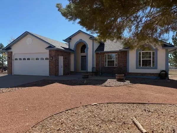 1004 Camino Al Cielo Dr, Pueblo West, CO 81007