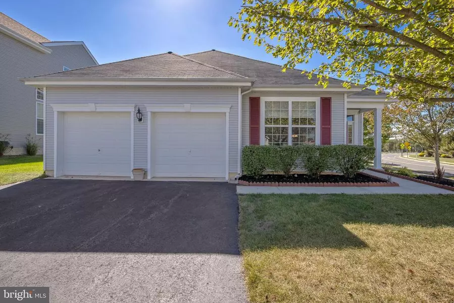 2 SPRING LAKE CT, Barnegat, NJ 08005