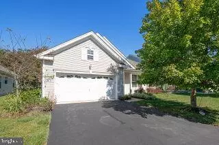 12 HOT SPRINGS TER,  Barnegat,  NJ 08005