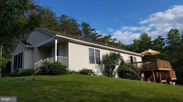 270 BREEZE LANE, Berkeley Springs, WV 25411