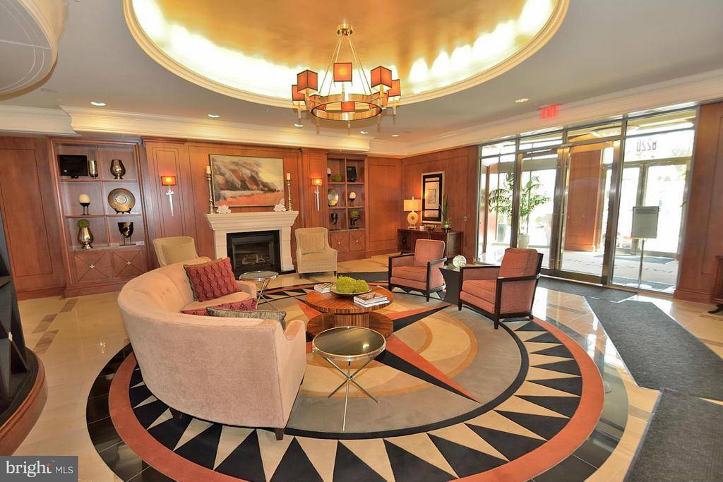 Mclean, VA 22102,8220 CRESTWOOD HEIGHTS DR #1519
