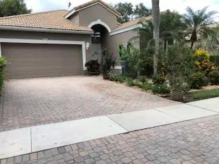 Boynton Beach, FL 33437,6091 Rossmoor Lakes CT