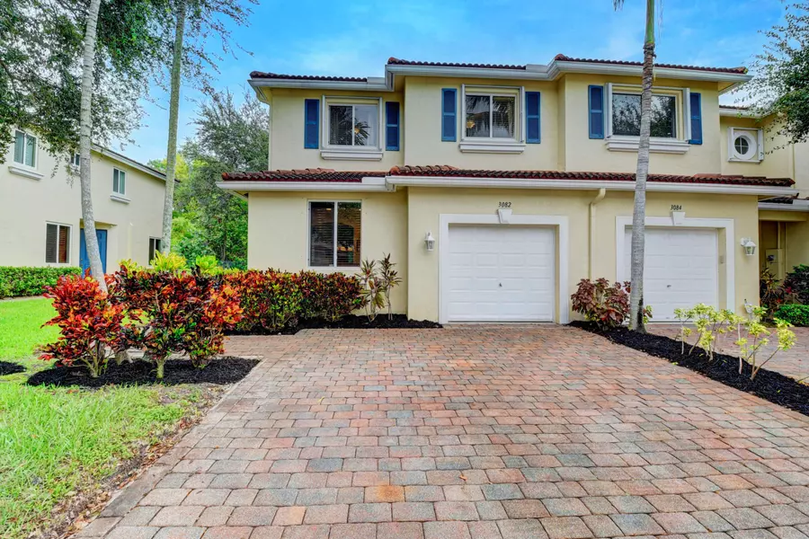 3082 N Evergreen CIR, Boynton Beach, FL 33426