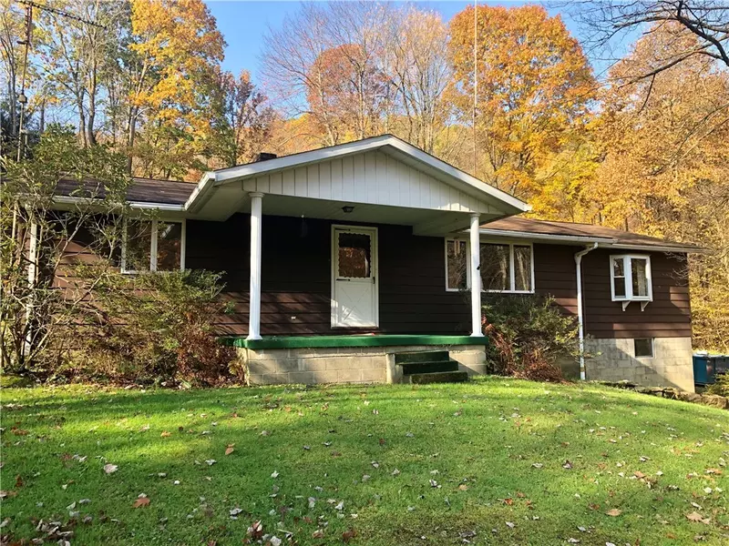 125 Creek Road, Sandy Lake, PA 16145