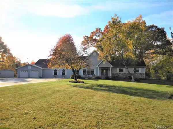 10436 FARRAND RD, Otisville, MI 48463