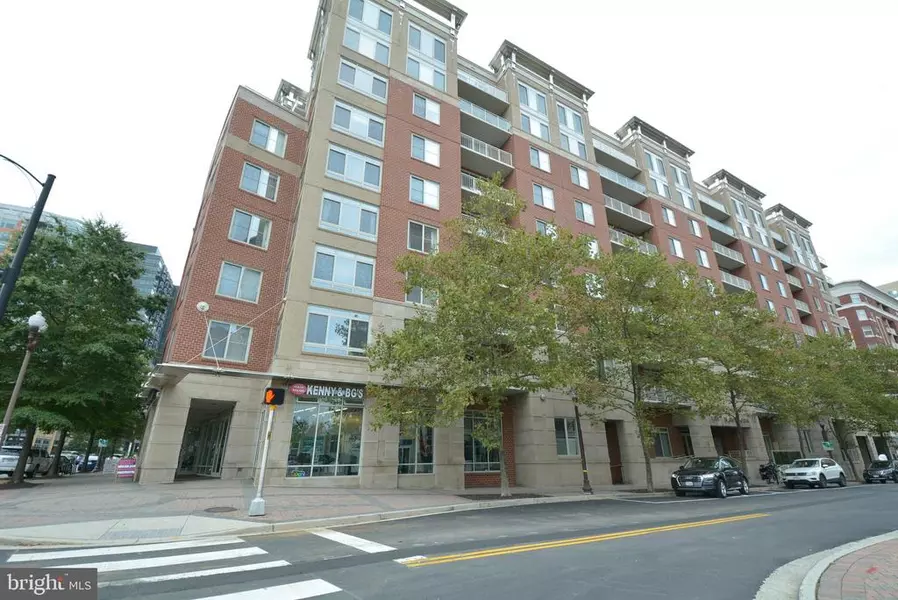 820 N POLLARD ST #406, Arlington, VA 22203