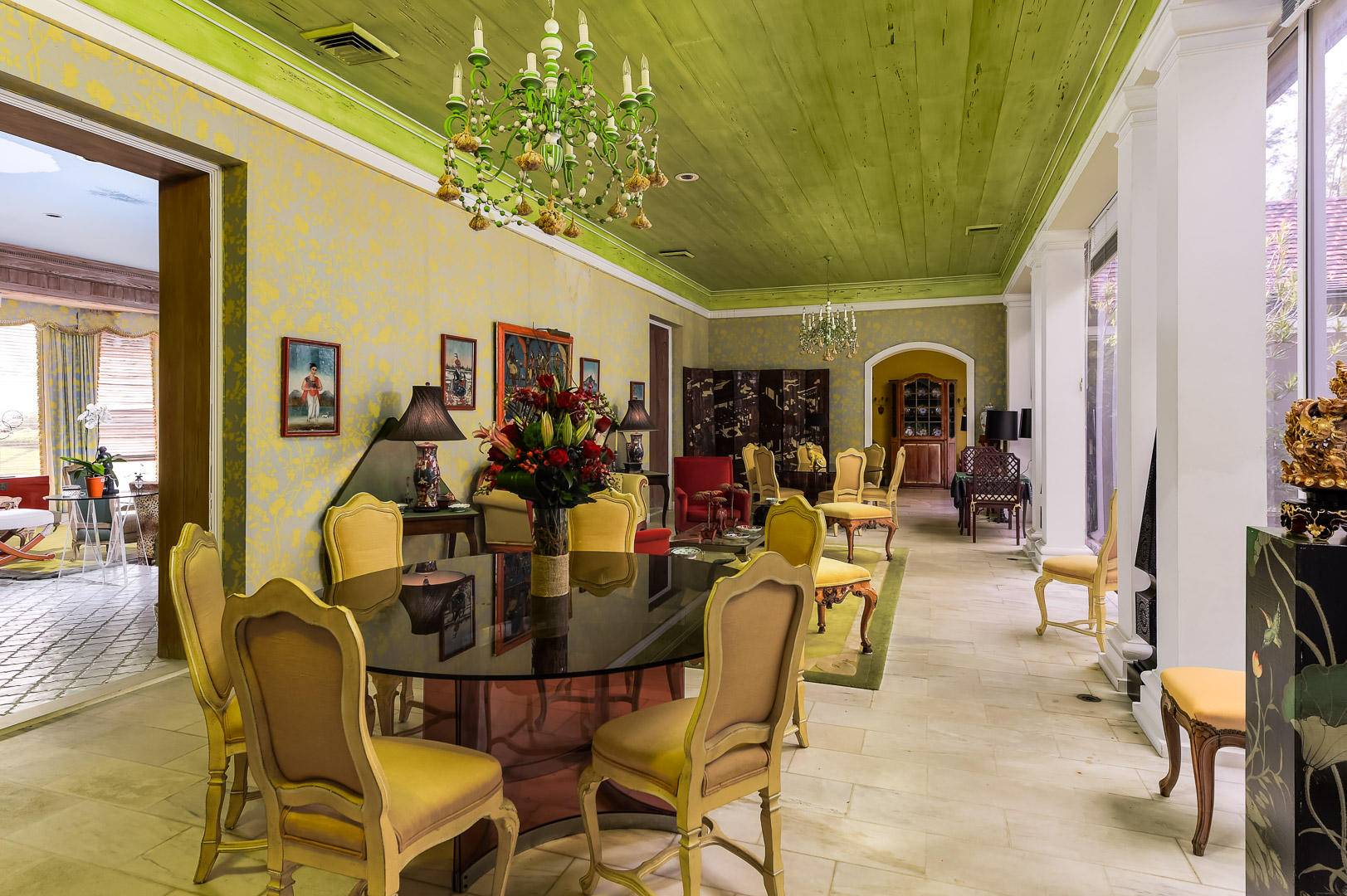 Palm Beach, FL 33480,980 N Ocean BLVD