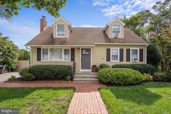 1035 PROSPECT AVE, Manahawkin, NJ 08050