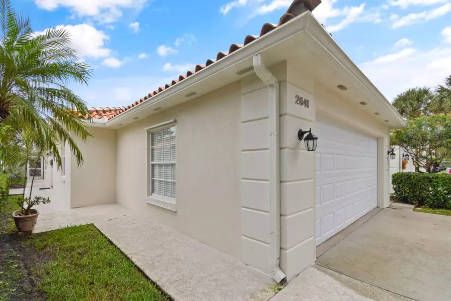 2641 Livingston LN, West Palm Beach, FL 33411