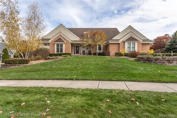 Northville, MI 48167,968 WHITEGATE DR