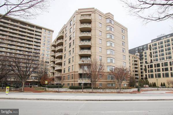 Bethesda, MD 20815,7111 WOODMONT AVE #206