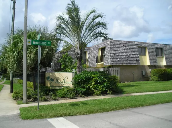 Palm Springs, FL 33461,174 Woodland RD