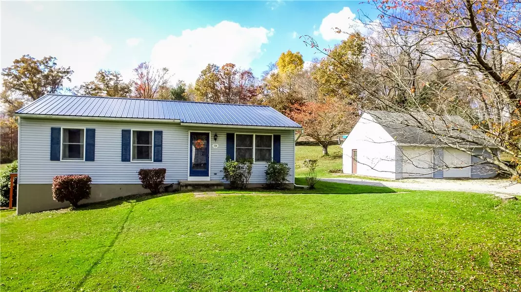 346 Center Dr, Chicora, PA 16025