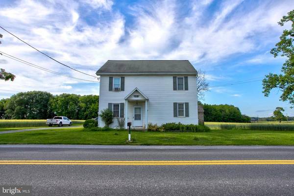 1865 GRAYSTONE RD, Manheim, PA 17545