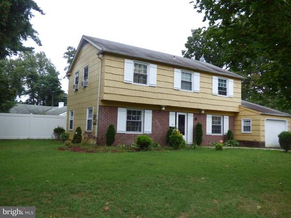 2 BALFOUR LN, Willingboro, NJ 08046