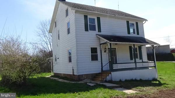 70 GREEN PARK RD, Elliottsburg, PA 17024