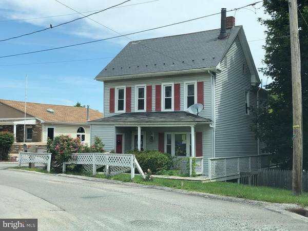 47 W WALNUT ST, Yoe, PA 17313