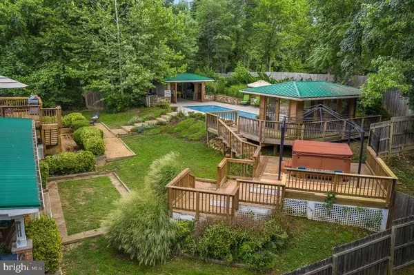 Harpers Ferry, WV 25425,99 RIVER HAVEN