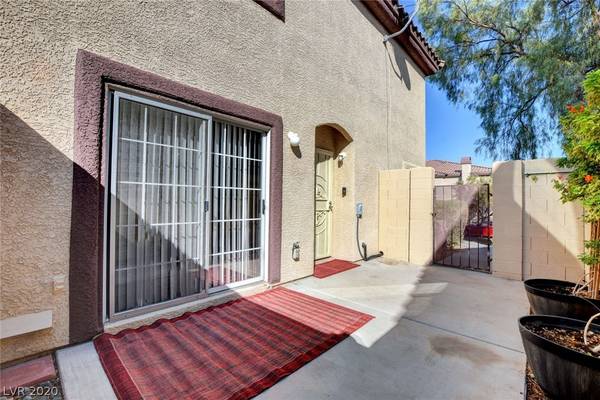 Henderson, NV 89074,2609 Pebblegold Avenue