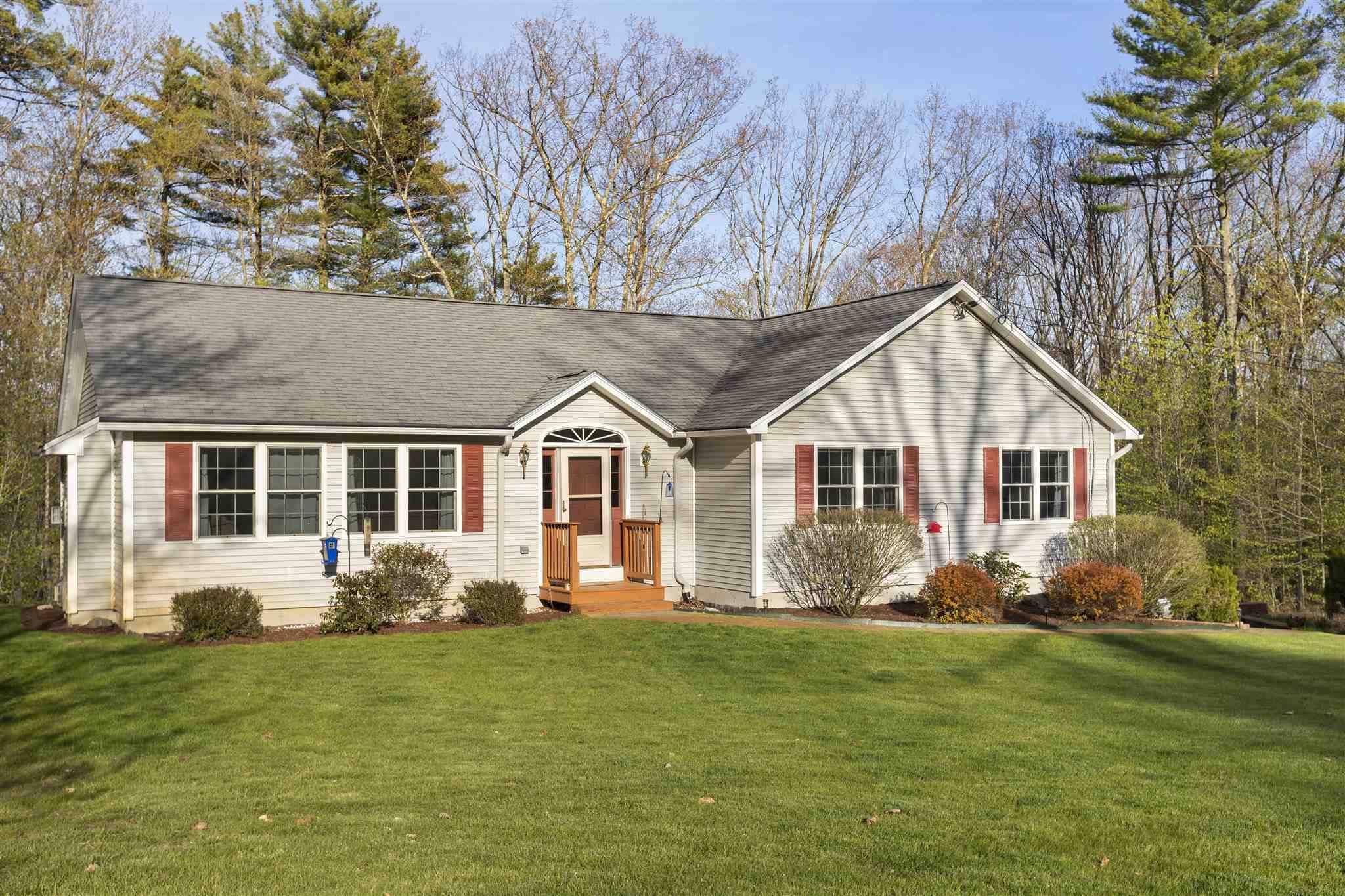 55 Dunlop DR, Tilton, NH 03276