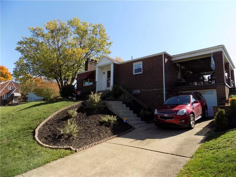 6900 Buchanan Ave, West Mifflin, PA 15122