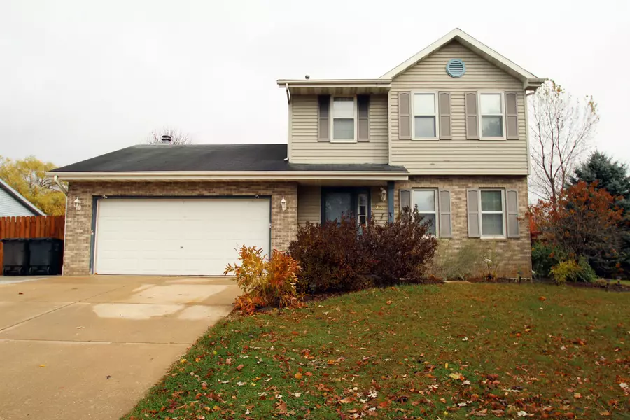 258 Crestview Ln, Lake Mills, WI 53551