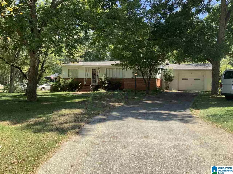 216 CRADDOCK AVE, Sylacauga, AL 35150