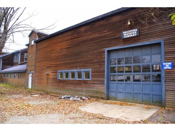 Brattleboro, VT 05301,30 Bradford DR