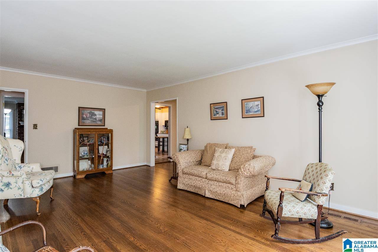Homewood, AL 35209,121 ROCKAWAY RD